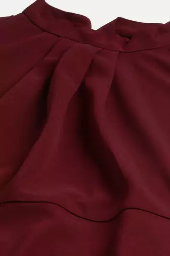 Women maroon halter neck casual dress
