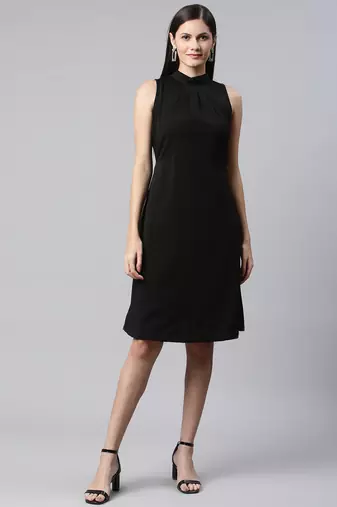 Women black halter neck casual dress