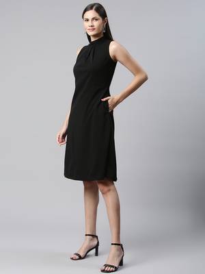 Women black halter neck casual dress 3