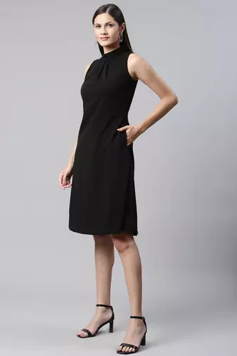 Women black halter neck casual dress