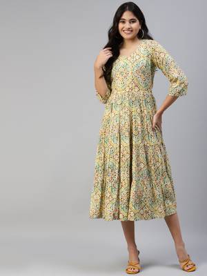 Round neck gathered dress 2