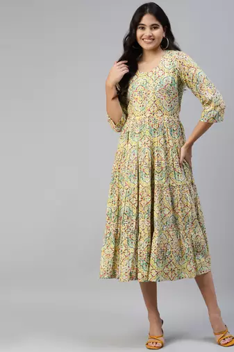 Round neck gathered dress
