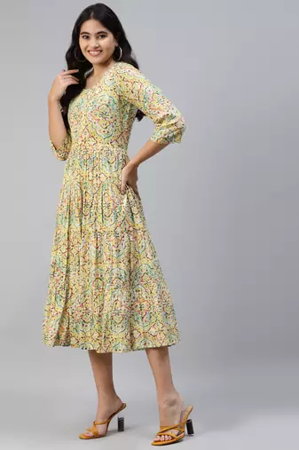 Round neck gathered dress