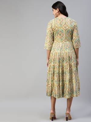 Round neck gathered dress 4