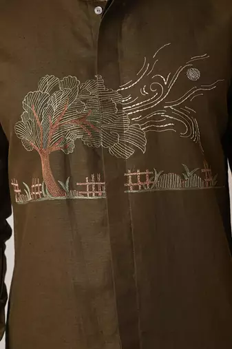 Green pure linen embroidered thread breezy shirt