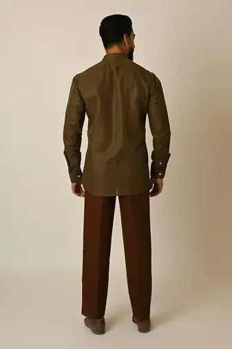 Green pure linen embroidered thread breezy shirt