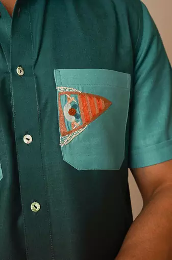 Blue pure linen embroidered thread shaded boat shirt
