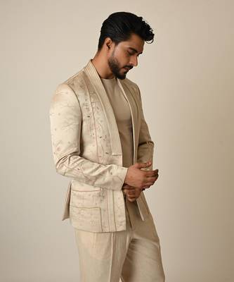 Pastel pink linen satin blend threadwork blazer 4