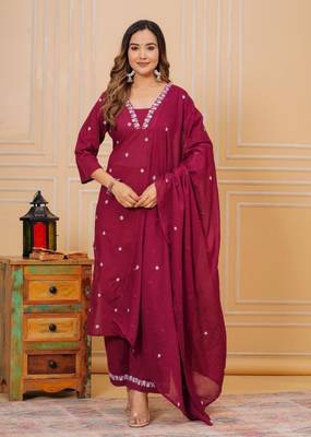 Womens cotton maroon & white embroidery work kurta and pants with dupatta 5