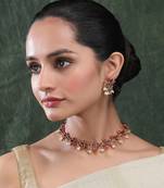 Ruby-green kemp studded lotus necklace se