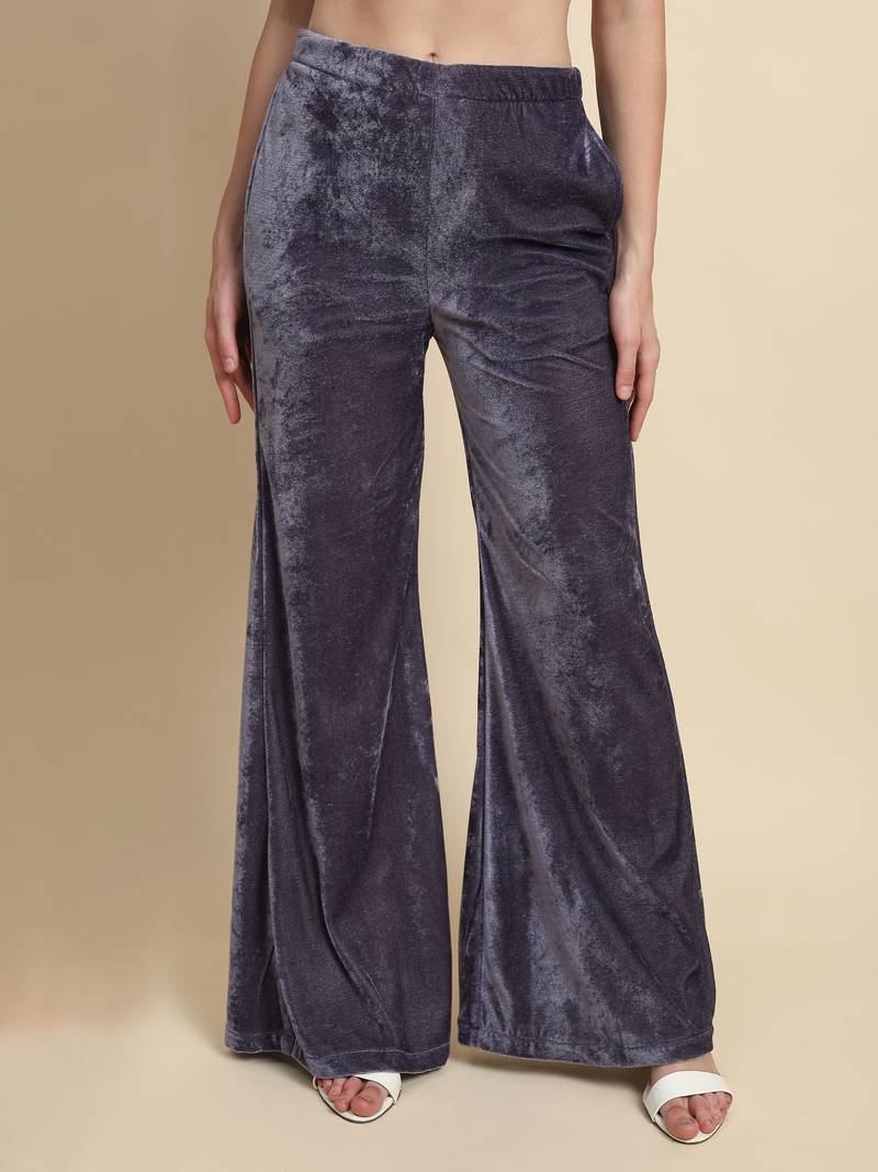 Women Velvet Short Glamour Perfect for Parties and Casual Wear