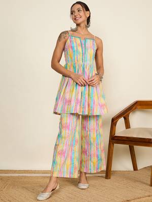 Winered woman printed stripes strap co-ord set 1