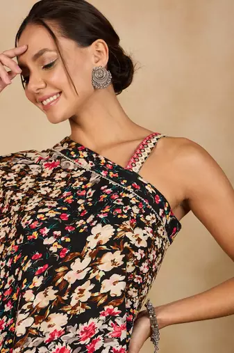 Winered woman black one-shoulder strap co-ord set
