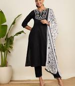 Winered woman black mirror embroidery kurta with  dupatta set