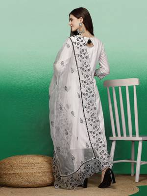 Women white color embroidery staright kurta pant with dupatta set 3