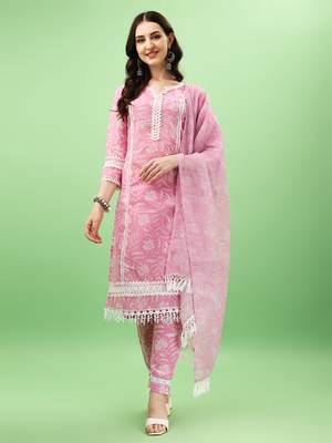 Printed Pink Cotton Silk Fabric with Lace border work Straight Kurta, Pant and Dupatta Set 1