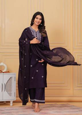 Womens cotton drak purple & white embroidery work kurta and pants with dupatta 1