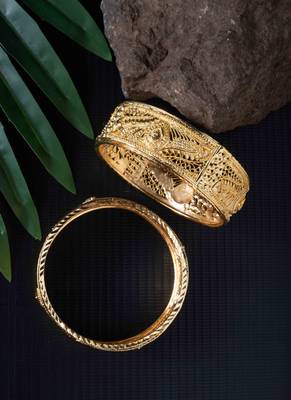 Wide Gold Plated Traditional Bangles 3