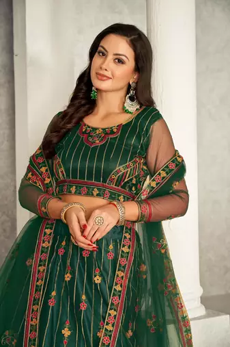 Green Colour Net Fabric Beautiful Ebroidered Partywear Lehenga Choli Set For Girls