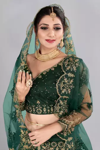 Green Colour Net Fabric Partywear Bridesmaid Lehenga Choli For Girls