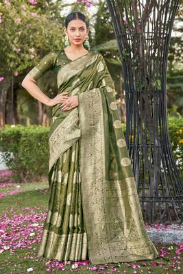 Green Simmer silk blend Weaving Rich Pallu zari Partywear Saree 1