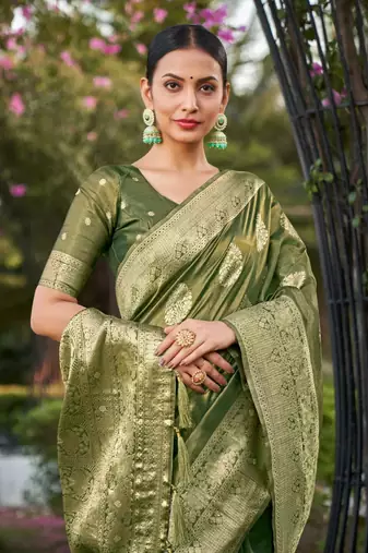 Green Simmer silk blend Weaving Rich Pallu zari Partywear Saree