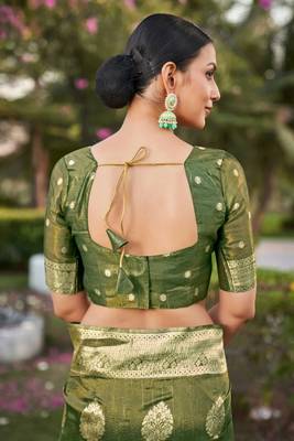 Green Simmer silk blend Weaving Rich Pallu zari Partywear Saree 4