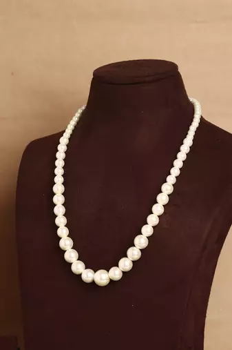 Pearl Necklace In White