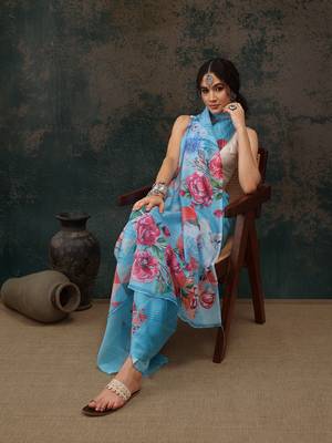 Blue Abstract Digital Printed Polyester Saree 1
