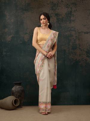Light Green Animal/Floral Digital Printed Cotton Blend Saree 2