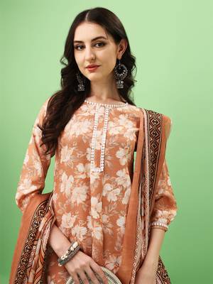 Cotton Fabric Printed work Straight cut Kurta, Pant and Dupatta Set 4
