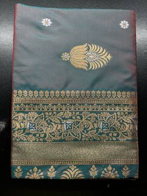 Blue Faux kanchipuram Blend Pure silk handloom saree 5