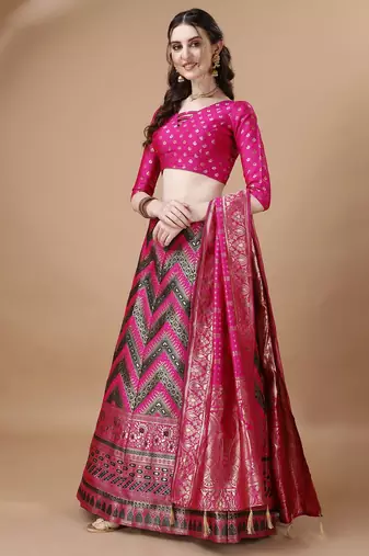 BLACK BROCADE FABRIC