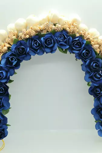 Blue hair gajra