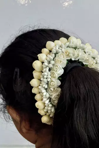 White bridal gajra
