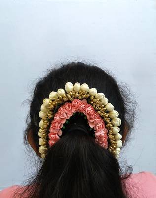 Peach rose mogra gajra 3