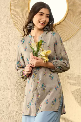 women grey poly rayon floral printed regular tunic