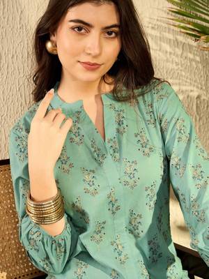 women sea green cotton blend floral printed regular tunic 2