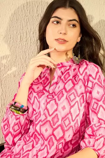 women pink cotton blend ikat printed regular tunic