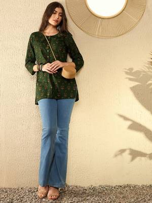 women green cotton blend ethnic motifs printed regular tunic 5