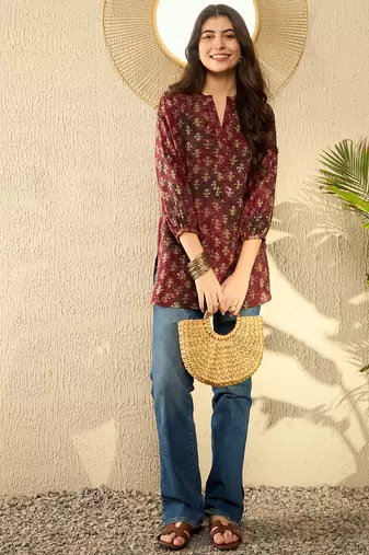 maroon abstract printed regular tunic