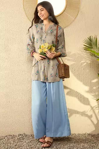 women grey poly rayon floral printed regular tunic