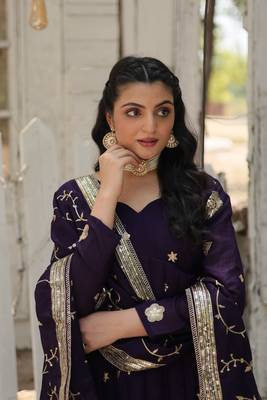 Purple Sequence Embroidered Shimmer Anarkali Suit Set 4