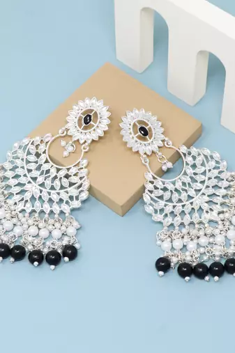 Kundan type zumka earring for girls