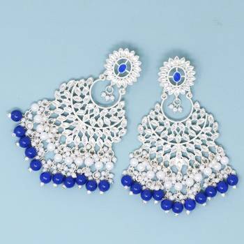 Kundan type zumka earring for girls 3