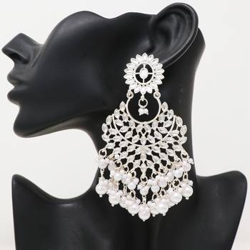 Kundan type zumka earring for girls 2