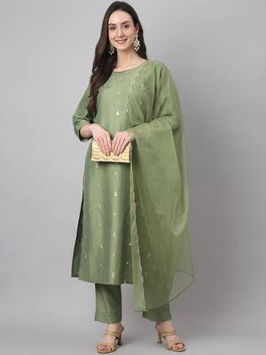 Janasya women's green chinon solid kurta with pant and dupatta 2