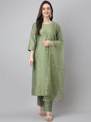 Janasya women's green chinon solid kurta with pant and dupatta 3