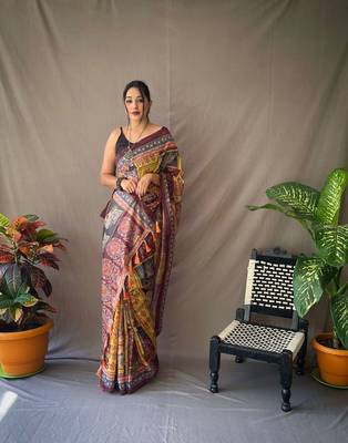 Yellow Cotton Blend Kalamkari Print Rich Pallu Saree With Blouse 1