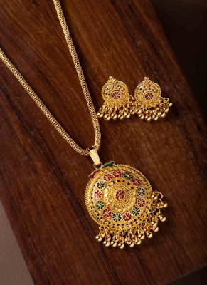 Regal Gold-Plated Necklace Set with Red Stone Circle Pendant 1